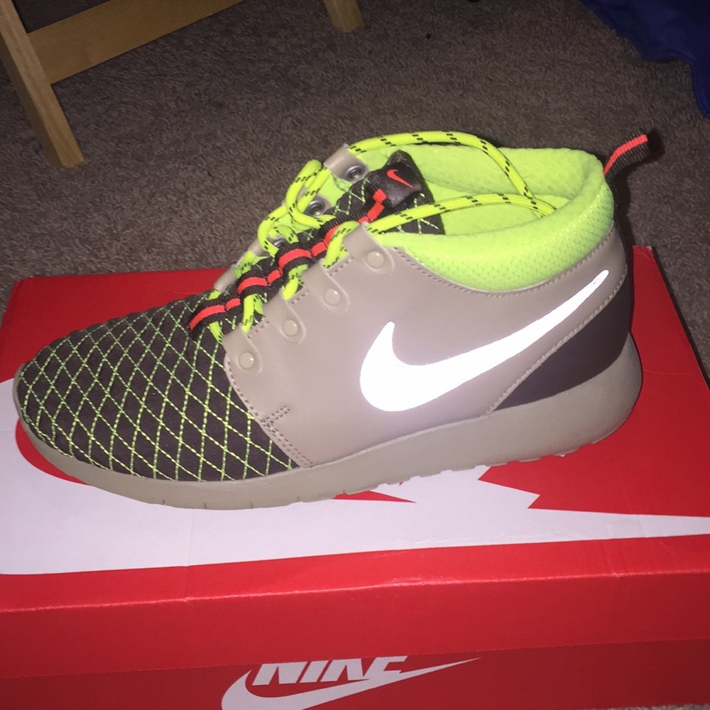 Roshe One Mid Winter